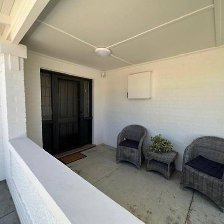 Charming Central Cottage In Wagga Wagga Buitenkant foto